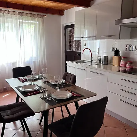 Vila House Paola By Istrialux *